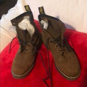 Size7&1/2 doc Martin suede leopard vintage